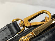 Louis Vuitton LV Wallet On Chain Capucines Black 23x12x4cm - 4
