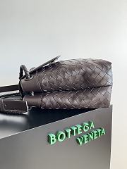 Bottega Veneta Medium Andiamo Messenger Brown 37x26x13cm - 4