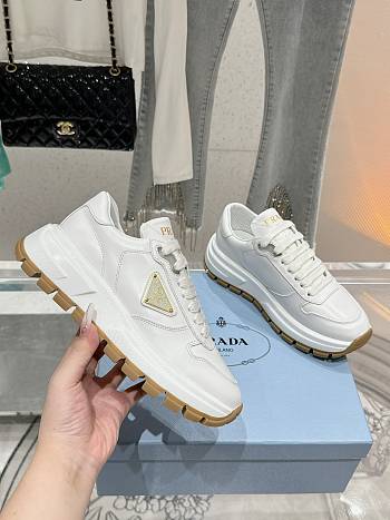 Prada Baskets Prax 01 En Cuir White Sneaker