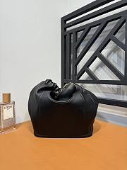Loewe Small Squeeze Bag In Nappa Lambskin Black 29x24x10.5cm - 3