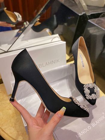 Manolo Blahnik Hangisi 10mm Black Satin Pumps