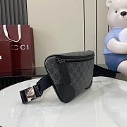 Gucci GG Emblem Medium Belt Bag Black 28x17x6cm - 5