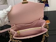 Louis Vuitton LV Pochette Métis East West Pink 21.5x13.5x6cm - 4
