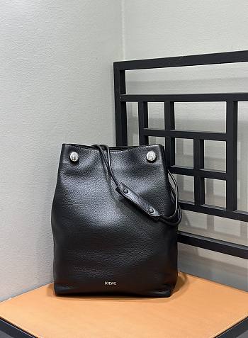 Loewe Pebble Hobo Supple Calfskin Black 27.5x11.5x40cm