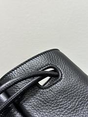 Loewe Pebble Hobo Supple Calfskin Black 27.5x11.5x40cm - 3