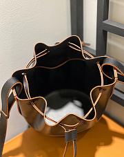 Loewe Balloon Bag Leather Bucket Black 25x18x13.5cm - 3