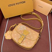 Louis Vuitton LV Montsouris Messenger Bag Yellow 20x17x7cm  - 3
