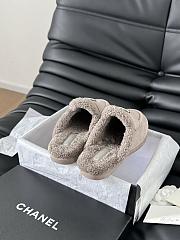 Chanel Slides 01 - 4