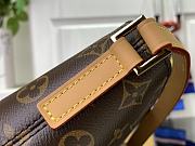 Louis Vuitton LV Trotteur Monogram Shoulder Bag 25x13x7.5cm - 3