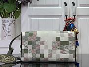 Louis Vuitton LV Locker Dopp Kit D16 Khaki 23x13x12cm - 5