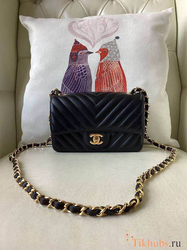 Chanel Flap Bag Black Chevron Lambskin Gold 20cm - 1