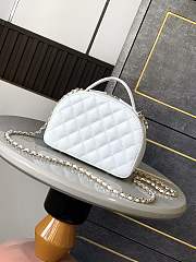 Chanel 25C Bag White Caviar Gold 18.5x13x7cm - 2
