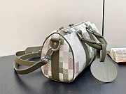 Louis Vuitton LV Keepall Bandoulière 25 Green 25x15x11cm - 5