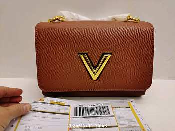 Louis Vuitton LV Twist Bag Brown 23cm