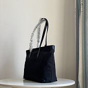 Burberry Medium Logo Nylon Black Tote 35x12x25cm - 5