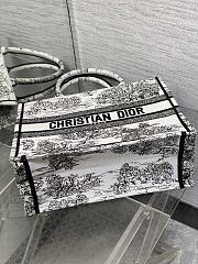 Dior Medium Book Tote White Black Toile de Jouy Scotland 36x18x28cm - 6