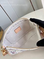 Louis Vuitton LV Pochette Accessoire White 23.5x13.5x4cm - 6