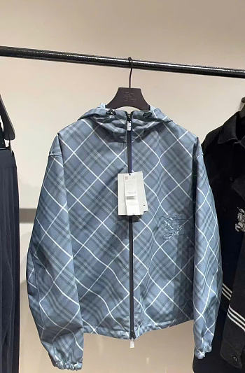 Burberry Jacket 04