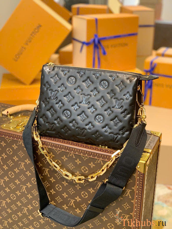 LV Coussin Black 26x20x15cm - 1