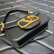 Valentino Garavani Small Loco Black Shoulder Bag 20x11x5cm - 4