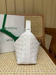 Bottega Veneta Mini Wallace Shoulder Bag White 20x13x9.5cm - 6