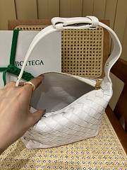 Bottega Veneta Mini Wallace Shoulder Bag White 20x13x9.5cm - 2