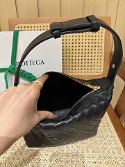 Bottega Veneta Mini Wallace Shoulder Bag Black 20x13x9.5cm - 5