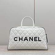Chanel Duffle Bag White Lambskin 47x27x13cm - 4