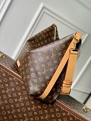 Louis Vuitton LV Vagabond Hobo Bag 38x35x12cm - 4