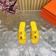 Hermes Oran Yellow Slides - 3
