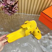 Hermes Oran Yellow Slides - 5