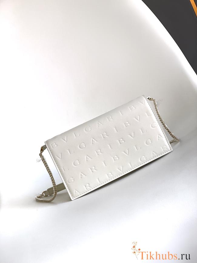 Bvlgari Logo Infinitum Chain Wallet White 19x10.5x4.5cm - 1
