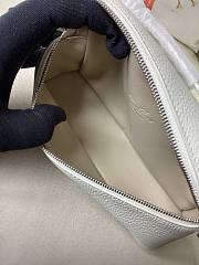 Loro Piana L19 Bag White 19x11x6.5cm - 2