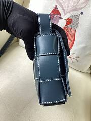 Bottega Veneta Cassette Bag Deep Blue 23x15x5cm - 3