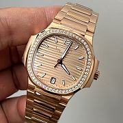 Patek Philippe Nautilus Watch 35mm - 3