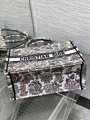 Dior Medium Book Tote Embroidery Multicolor 36x18x28cm - 4
