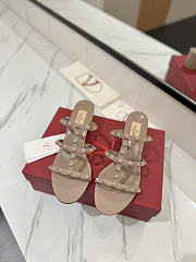 Valentino Garavani Rockstud Beige Heel 6cm - 3