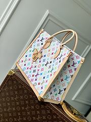 Louis Vuitton OnTheGo MM LV x TM White 35x27x14cm - 4