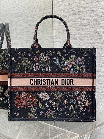 Dior Large Book Tote Black Multicolor Cabinet Motif 42x18x35cm