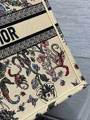 Dior Large Book Tote Beige Multicolor Cabinet Motif 42x18x35cm - 6