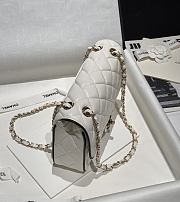 Chanel Flap Bag Lambskin White Black 23.5x16.5x6.5cm - 6