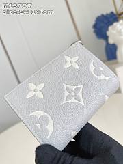 Louis Vuitton LV Lisa Wallet Grey 11.5x1.5x9cm - 3