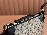 Gucci GG Emblem Small Shoulder Bag Beige Black 24.5x16x5cm - 3
