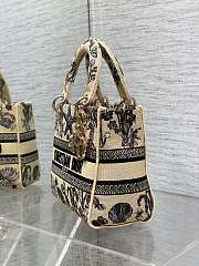 Dior Medium Lady D-Lite Bag Beige Cabinet 24x21x12cm - 2