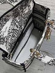 Dior Lady D-lite Bag White Black Scotland 24x11x20cm - 3