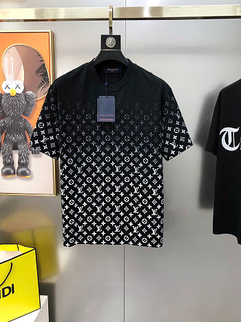 Louis Vuitton LV Black T-shirt