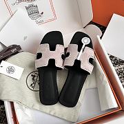 Hermes Oran Sandal Rose Porcelaine Slides - 3