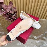 Valentino Garavani Quiltie 67 White Ballerinas - 5