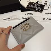 Chanel 19 Card Holder Light Grey 7.5 × 11.2 × 0.5 cm - 5