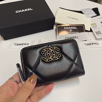 Chanel 19 Zip Coin Black Lambskin 11.5x8cm